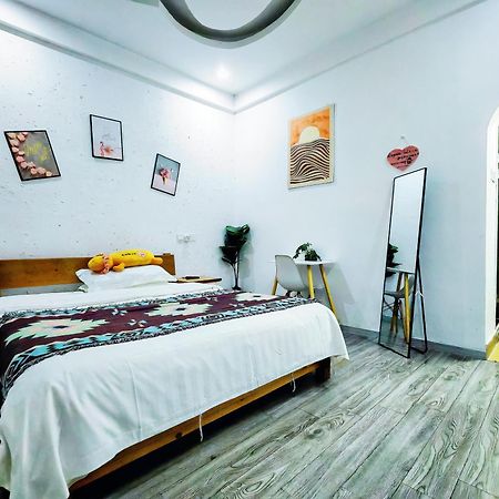 Lumingju Homestay Чжанцзяцзе Экстерьер фото